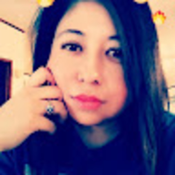 Meet your Posher, Sara - Picture 1 of 1